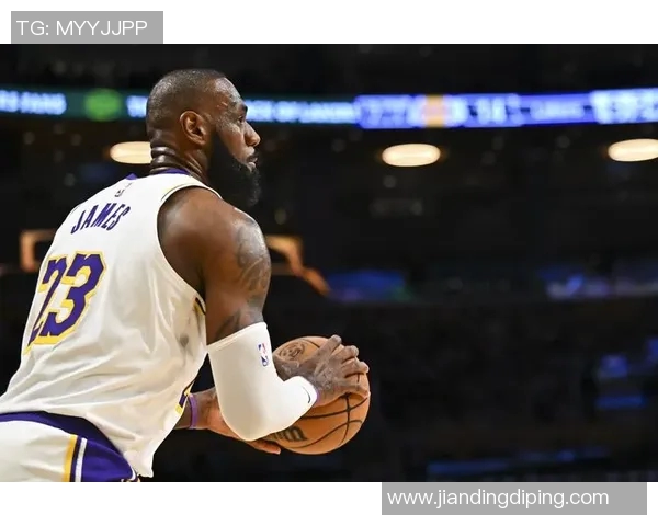 湖人队缺兵少将,东契奇与詹姆斯缺席,里夫斯表现受限暴露问题 湖人队缺兵少将,东契奇与詹姆斯缺席,里夫斯表现受限暴露问题