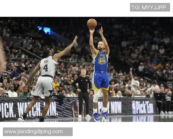 三人组狂轰96分打爆勇士！库里飙12记三分难救主，巴特勒11中3