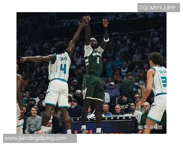 黄蜂迎战雄鹿,克尼佩尔脚踝伤,卡尔克布伦纳与普拉姆利缺阵 黄蜂迎战雄鹿,克尼佩尔脚踝伤,卡尔克布伦纳与普拉姆利缺阵