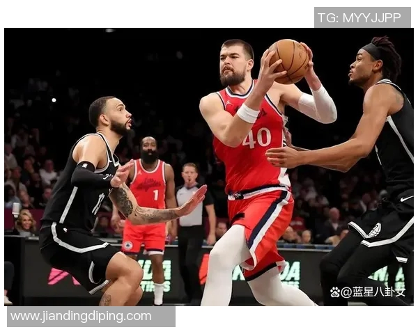 哈登：祖巴茨很开心回到赛场 我们得在攻防两端都找回应有状态