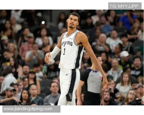 超级替补！文班15中7贡献16分14篮板2抢断4盖帽